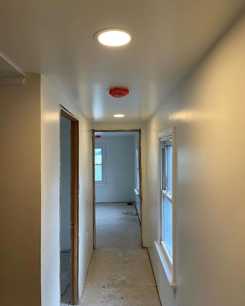 Recessed lighting in NJ hallway